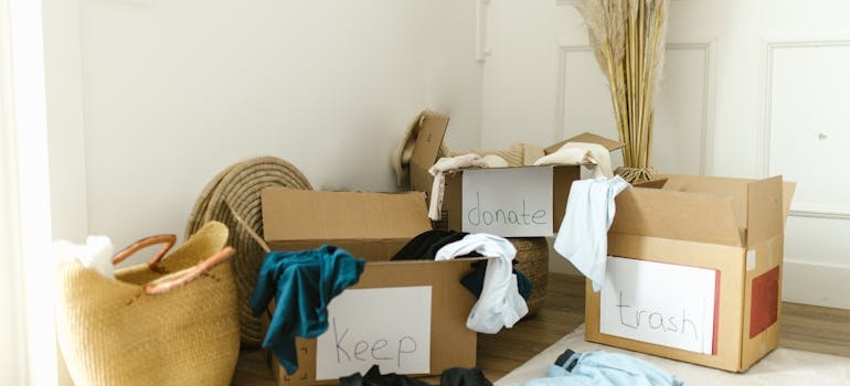 keep sell donate boxes